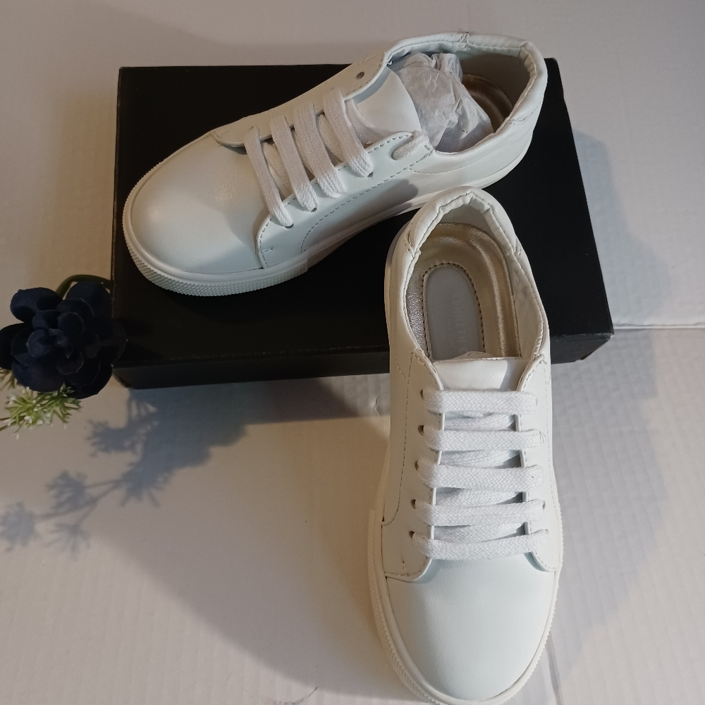 White Kids Sneakers Size 12 - Picture 2 of 4